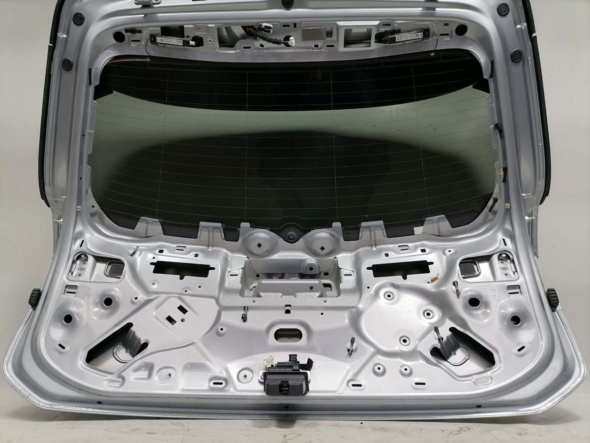 VW Passat B9 original Heckklappe mit Heckscheibe Kombi Variant LM7P Oyster Silver Bj.2024